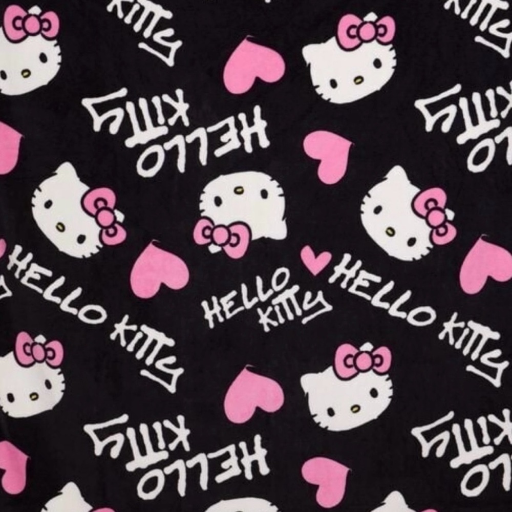 Forever21 Hello kitty blanket - Picture 2 of 4